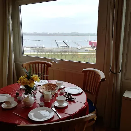 Fehmarn-ostseeferienhafenkieker179